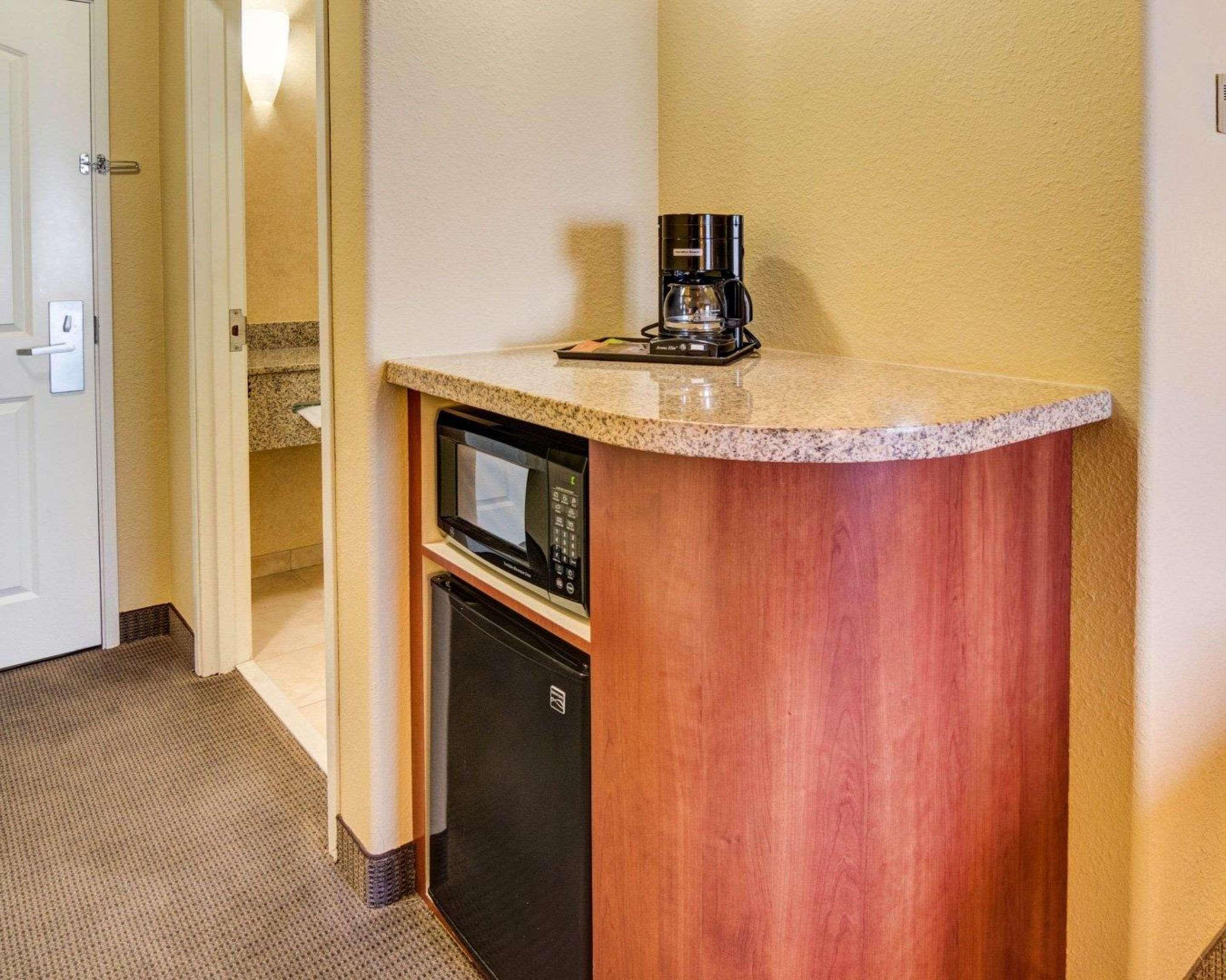 Sleep Inn & Suites Midland West Екстериор снимка